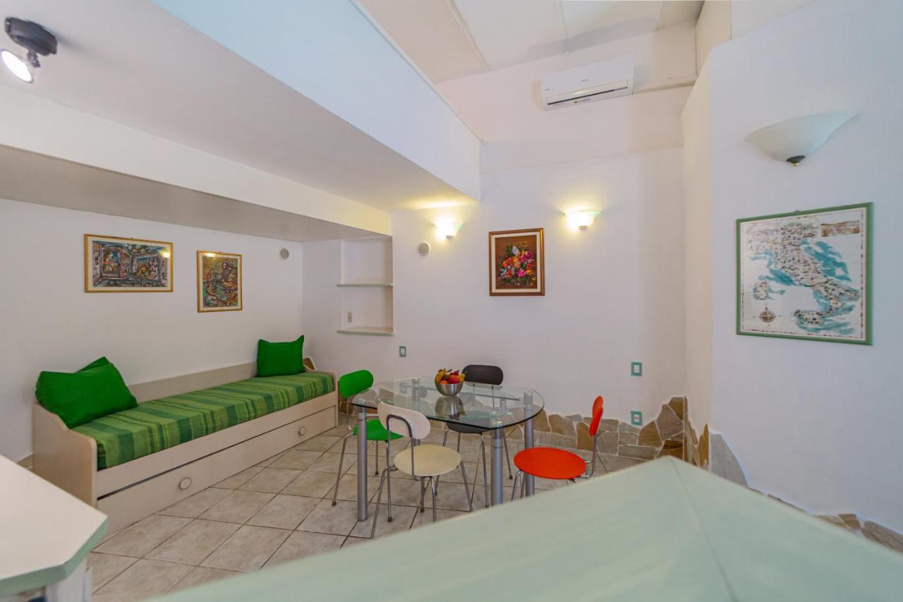 Mono Millelire Apartment La Maddalena  Ngoại thất bức ảnh