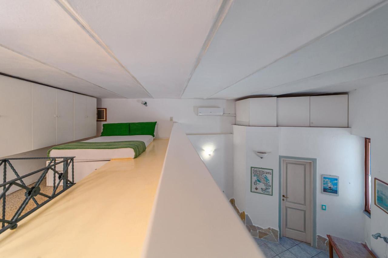Mono Millelire Apartment La Maddalena  Ngoại thất bức ảnh
