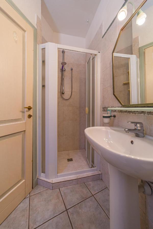 Mono Millelire Apartment La Maddalena  Ngoại thất bức ảnh